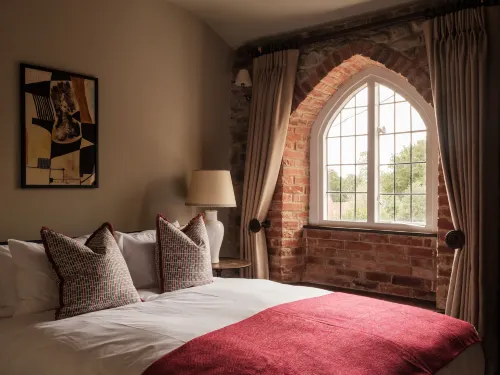 Manor House Inn - 3-Star