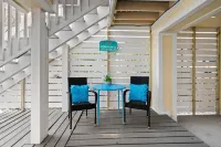 Happy Beach Villa 3 Bedroom Condo by RedAwning