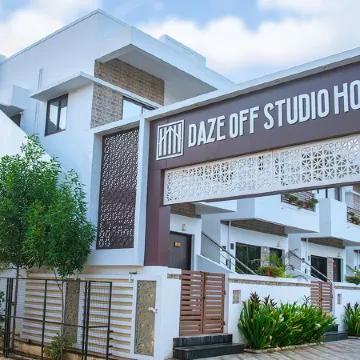 Daze Off Studio House