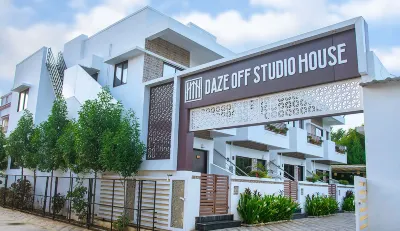 Daze Off Studio House Các khách sạn gần Sân bay Bhuj