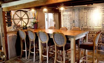 The Crown at Playhatch