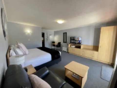 Hacienda Motor Lodge