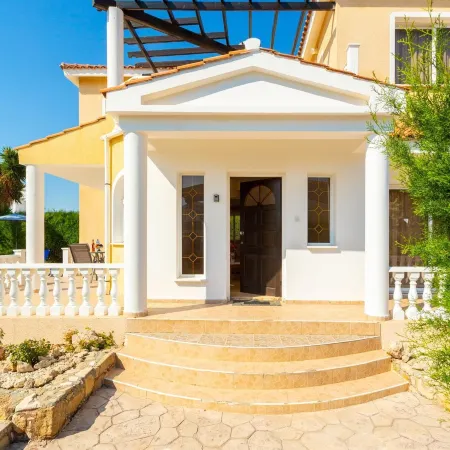 Villa Anastasia Large Private Pool Walk to Beach A C Wifi Car Not Required Eco-Friendly - 2400