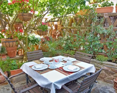 平託家 蒙薩拉什酒店