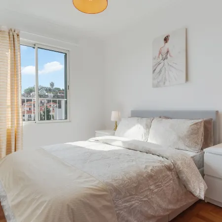 Camara de Lobos Apt by HR Madeira