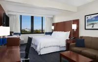 Four Points by Sheraton Fort Lauderdale Airport/Cruise Port Hotels near Museum of Discovery and Science
