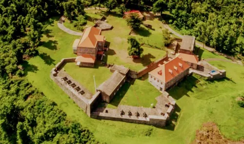 Rejens Hotel Hotels in Calibishie