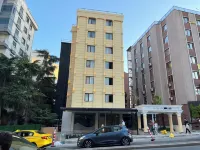 Istanblu Hotel Atasehir Отели рядом с достопримечательностью «Istanbul Sehir University»