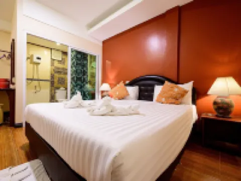 โรงแรมร่มไม้ @โฮม ปราจีนบุรี โรงแรมในอำเภอเมืองปราจีนบุรี