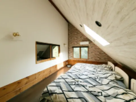 ログハウスせせらぎ 都留のホテル