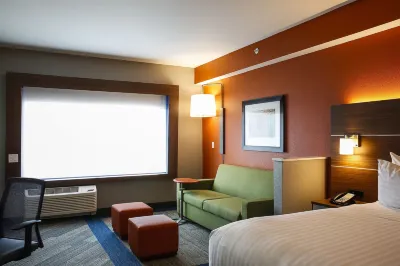 Holiday Inn Express & Suites Louisville Downtown Hotels in New Albany