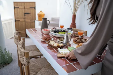 Kanava Cave Winery Villa