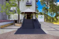 Lemon Tree Hotel, Mcleodganj Hotels near HimTrail Adventures