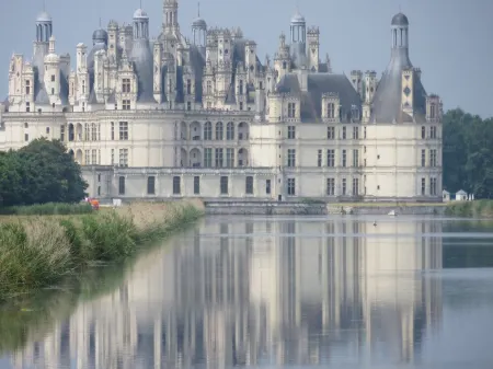 Maison de Charme a la Campagne au Centre des Châteaux de la Loire Отели в г. Валансис