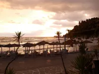 Blue Bay Beach Hotel - Strand