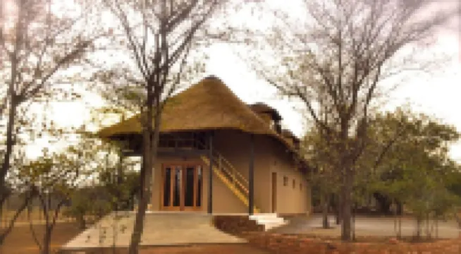 Ukutula Lion Lodge Hotel di 