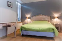 L'Auberge de Teissières 뮈르드바레즈 호텔