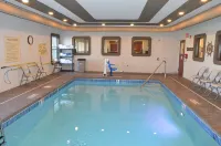 Spark by Hilton Minot - piscine