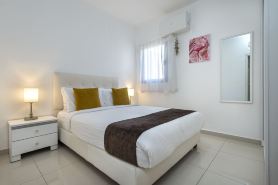 Melony Apartment