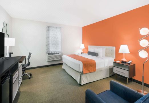 하워드 존슨 바이 윈덤 퀸시 보스턴 외관 또는 객실