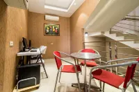 OYO 279 Deli Homestay Hotels in Kesawan