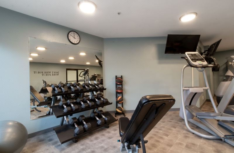 Oxford Suites Portland - Jantzen Beach photo 5