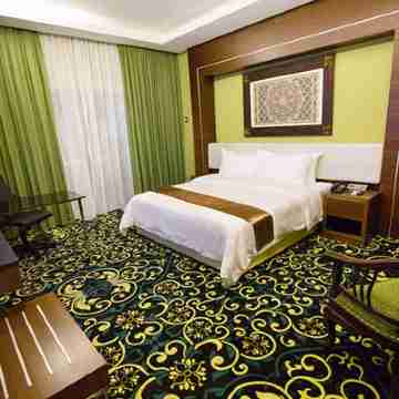Mudzaffar Hotel Rooms