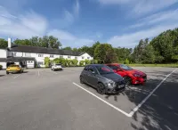 Statham Lodge Hotel - parcheggio