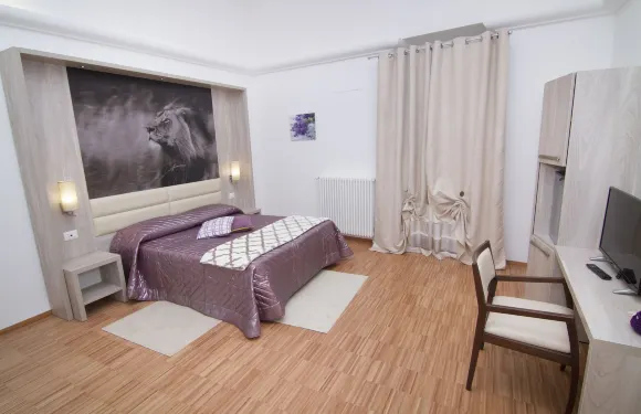 阿爾巴斯提恩內羅萊民宿