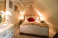 Le Manoir de Maucartier Hotels in Monnaie