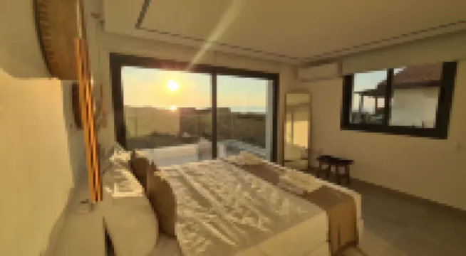 Phaedrus Living: Venus Seaview Lighthouse Villa