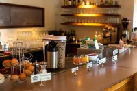 Modern Hotel - breakfast