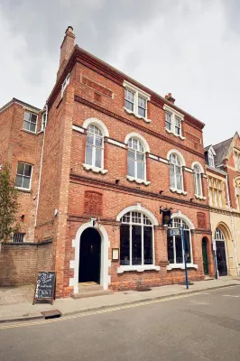 ザ オールド コーヒー タバン のホテル