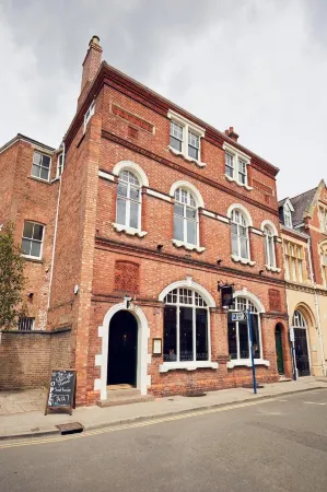 The Old Coffee Tavern Отели рядом с достопримечательностью «Warwick Racecourse»