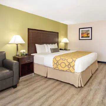 Baymont by Wyndham Phoenix I-10 Near 51st Ave