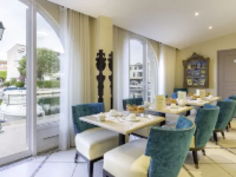 Le Suffren Hôtel Hotels in Grimaud