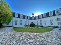 Hotel Beauvilliers Hotels in Saint-Aignan
