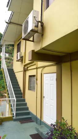 Shalom Guest House Отели рядом с достопримечательностью «Dattatreya Temple and Hanuman Statue»