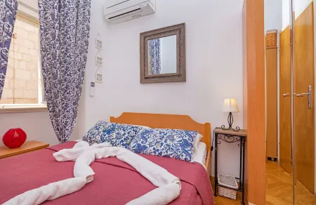 Apartment Royale Отели рядом с достопримечательностью «Локрум»