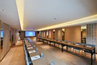 M Pattaya Hotel Отели в г. Паттайя