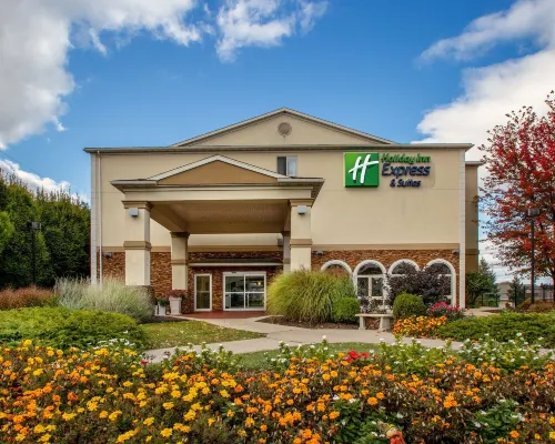 Holiday Inn Express & Suites ALLENTOWN WEST by IHG Hotels in Lehigh County