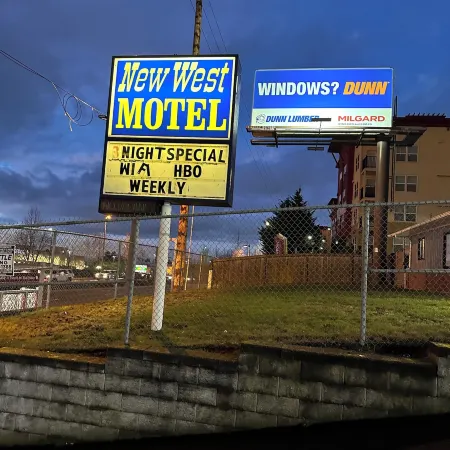 New West Motel