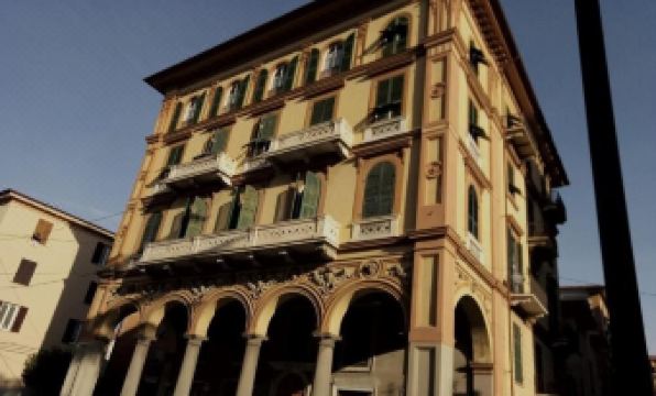 Colors of Cinque Terre - Guest House