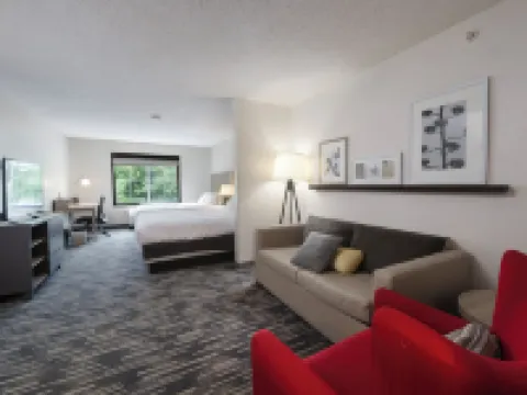 カントリー イン & スイーツ バイ ラディソン レイク ジョージ (クイーンズベリー) ニューヨーク クイーンズベリーのホテル