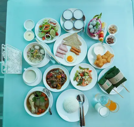 The Peak Отели в г. Чантхабури