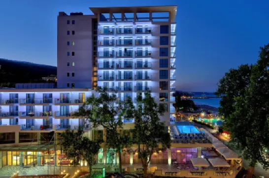 Grifid Metropol Hotel - Premium All Inclusive & Private Beach - Adults Only Hoteles en 