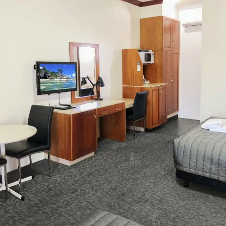 Leeton Heritage Motor Inn