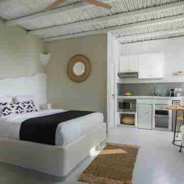 Perla Suites - Delmar Collection Rooms