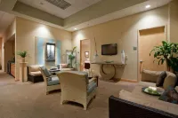 Embassy Suites by Hilton Charlotte Concord Golf Resort & Spa - spa