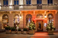 Hotel Eggers Hotels near Tuve Torg